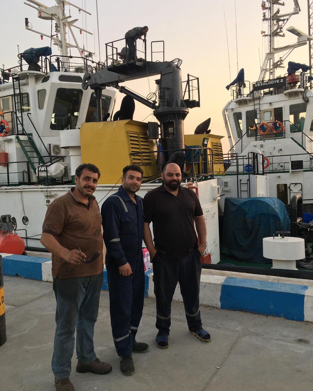 اورحال‌ کامل،نصب و راه اندازی جرثقیل شناور عسلویه یک. (اسکله پارس جنوبی)